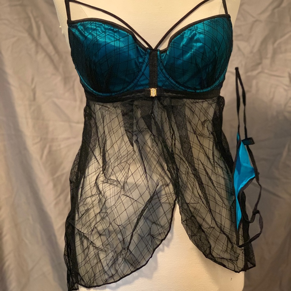 Teal and black Lingerie with matching underwear
